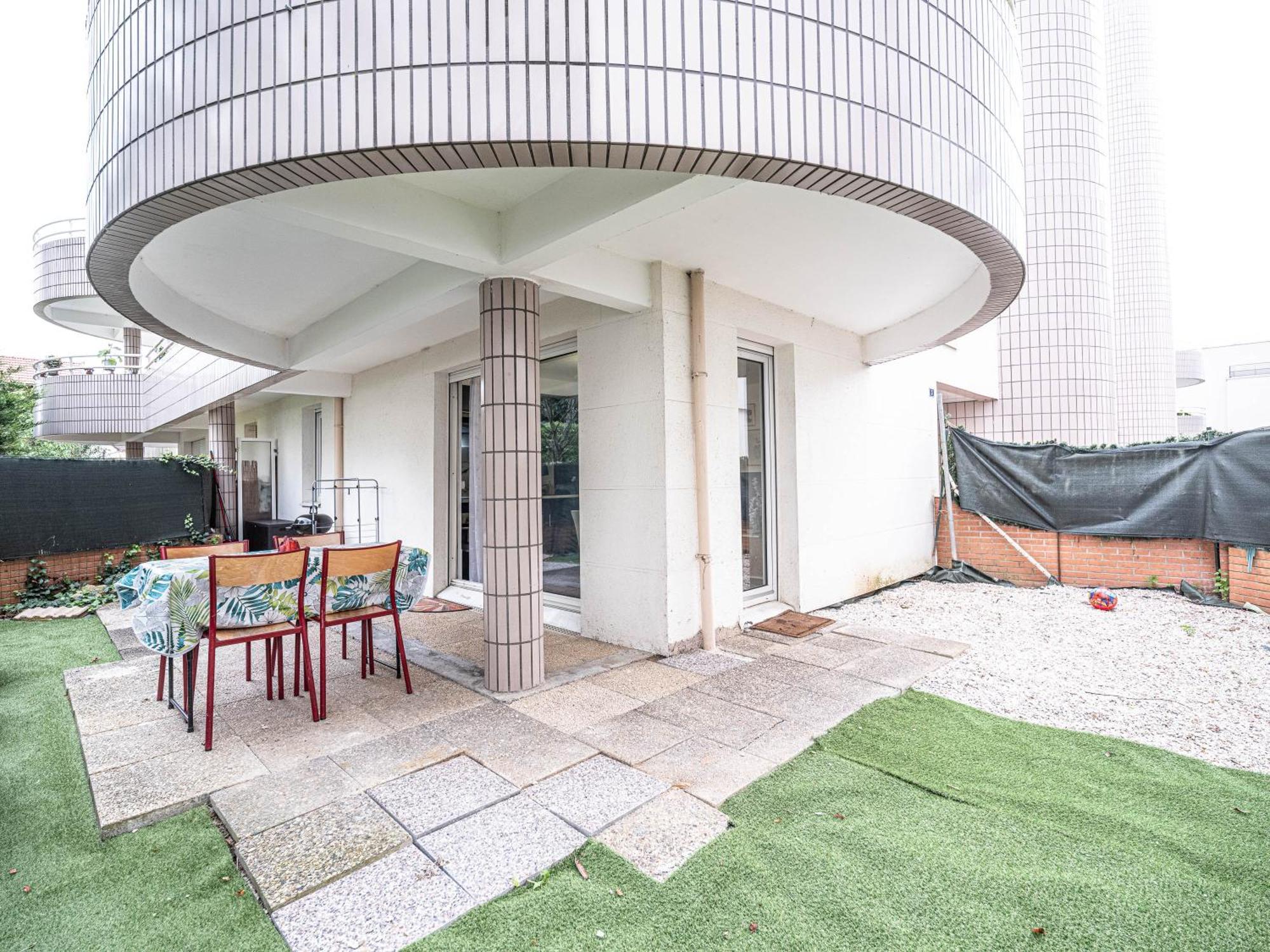 Appartement Cocooning En Centre-Ville - Residence Le Colisee Ermont Εξωτερικό φωτογραφία